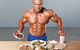 Сколько нужно протеина, чтобы нарастить мышечную массу?
