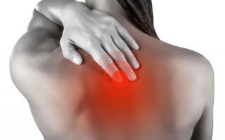 Боли в спине между лопатками: причины и лечение